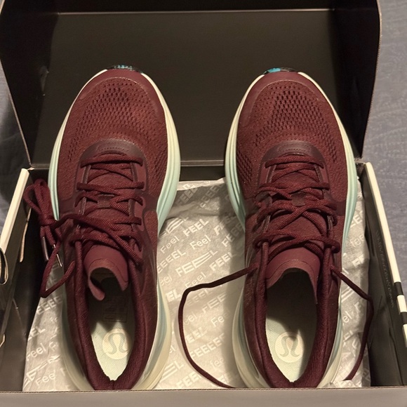 Lululemon White Shoe Box - Picture 1 of 7